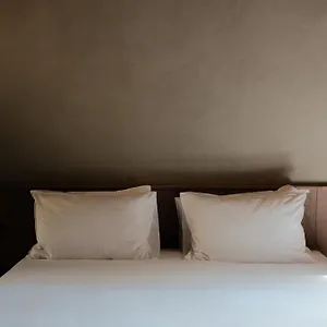 faces-and-places-boutique.hotels-in-tirana.com/